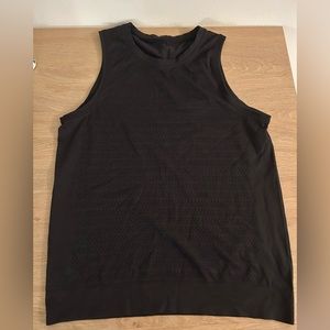 Black lululemon muscle tank